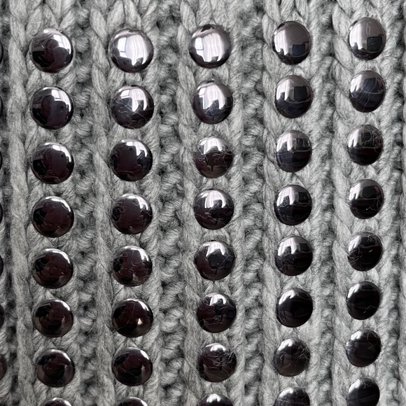 DKNY Women’s Chunky Knit Heather Gray Studded Ribbed Oversized Scarf - Picture 5 of 10